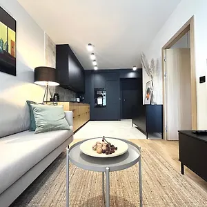 Apartament Wyszynskiego - Self Check-in 20h - Parking &lift, Wrocław